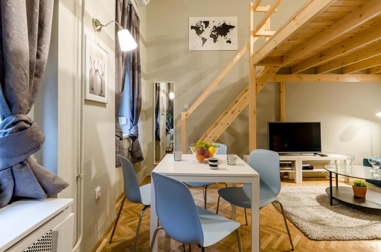 Green Cumin Studio Next To Famous Cafe Budapest Bagian luar foto